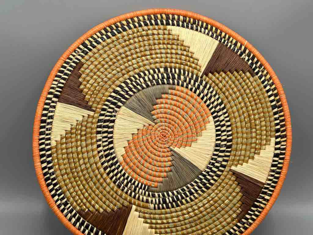 Large Flat Batwa Raffia Plate - Uganda