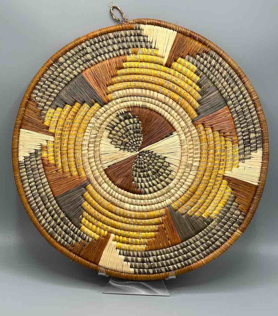 Large Flat Batwa Raffia Plate - Uganda