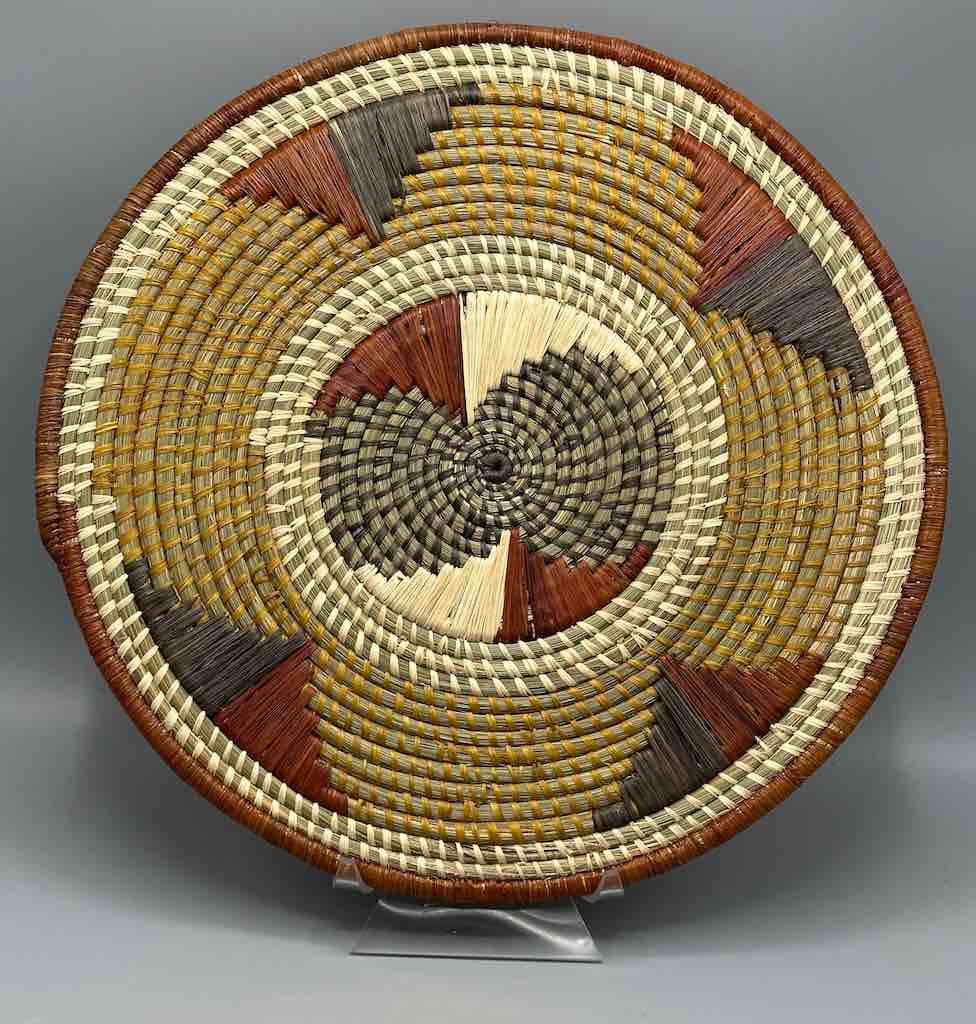 Large Flat Batwa Raffia Plate - Uganda