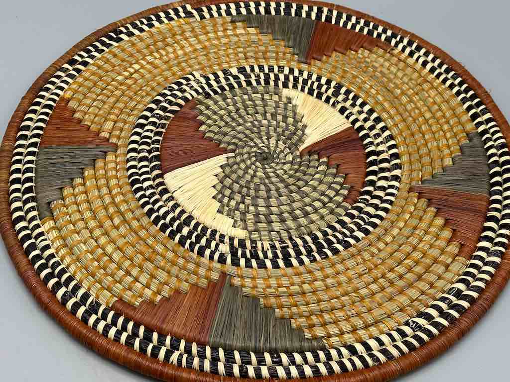 Large Flat Batwa Raffia Plate - Uganda