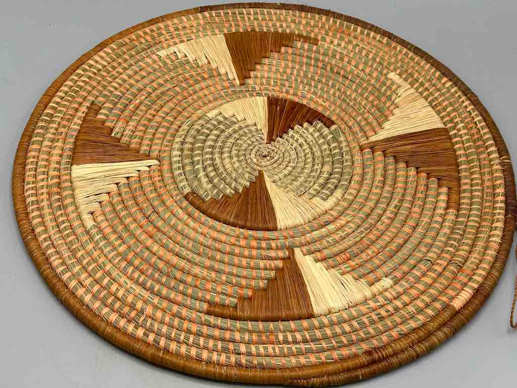 Large Flat Batwa Raffia Plate - Uganda