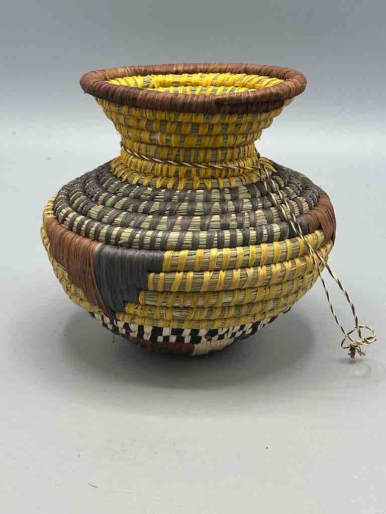 Small Batwa Vase Shape Raffia Basket