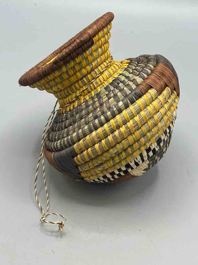 Small Batwa Vase Shape Raffia Basket