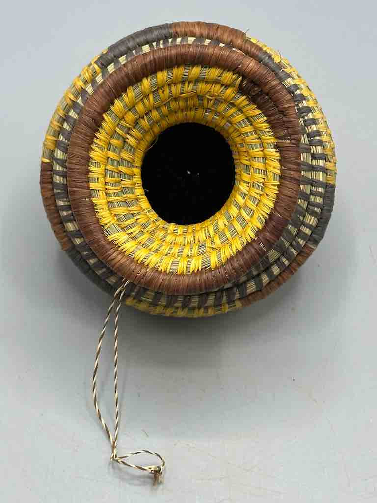 Small Batwa Vase Shape Raffia Basket