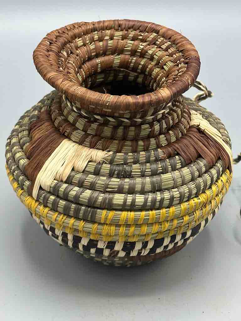 Small Batwa Vase Shape Raffia Basket