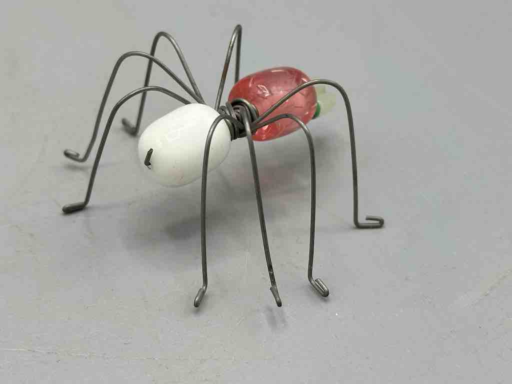 Beaded Wire Decor African Small Peach/White Spider Insect