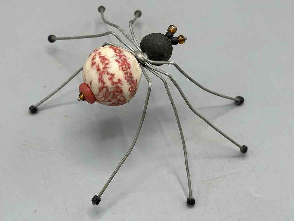 African Powderglass Bead Wire Decor Spider Insect Sculpture