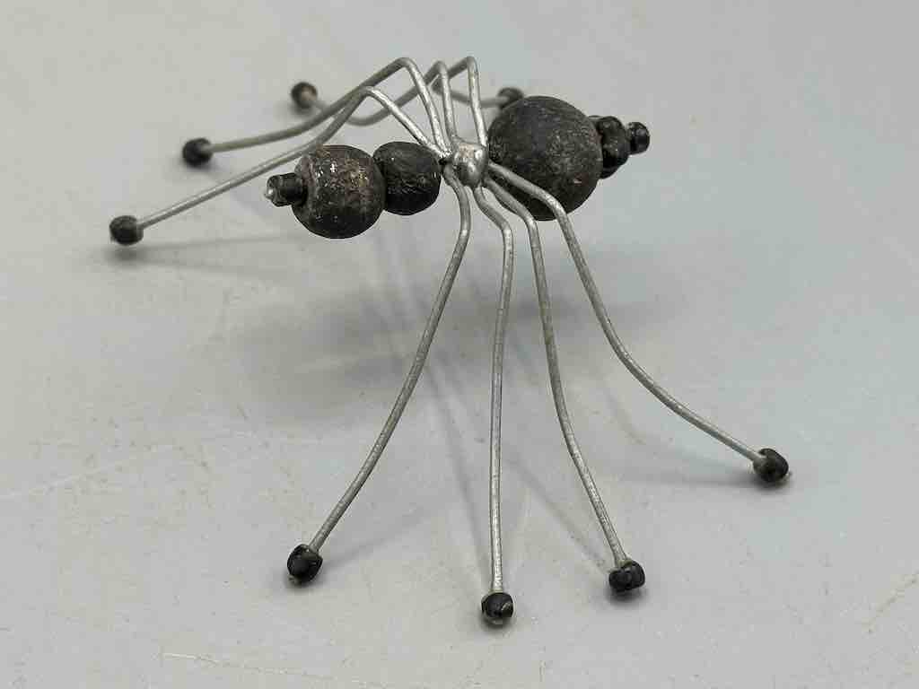 African Double Powderglass Bead Wire Decor 6-Leg Spider Insect Sculpture