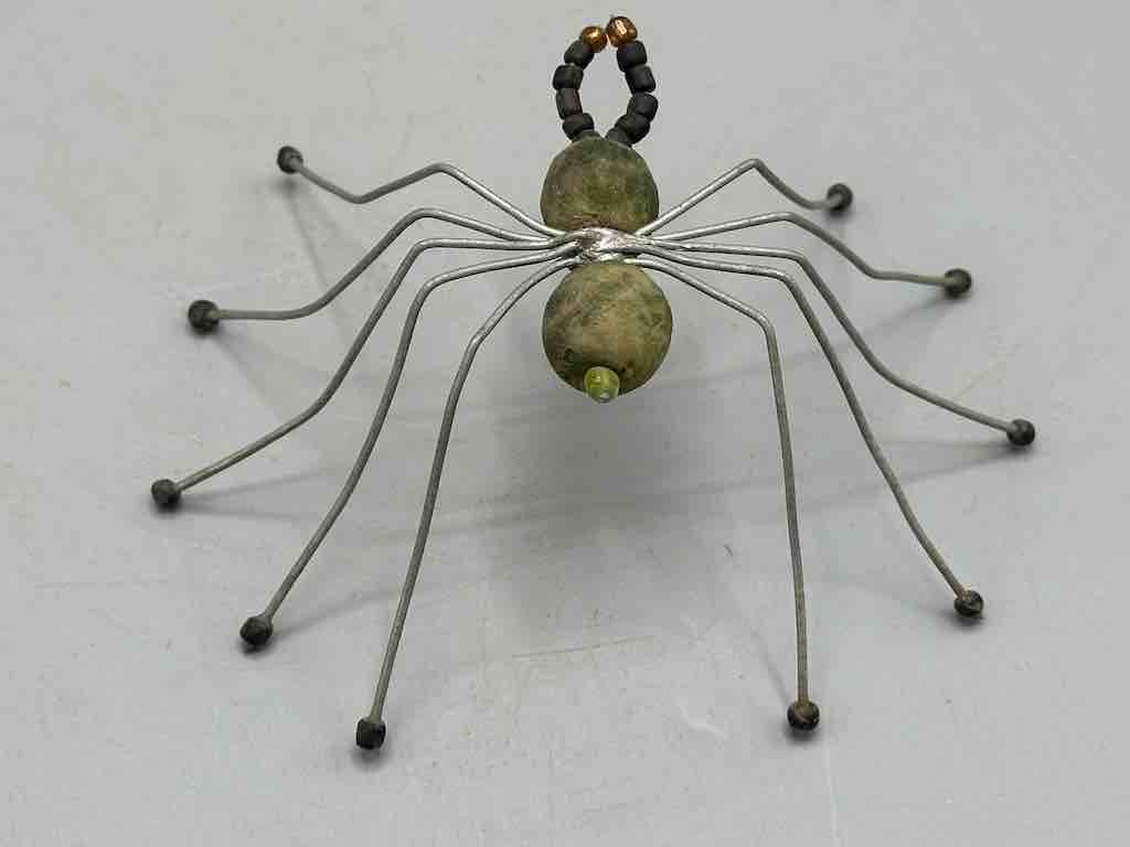 African Dark Green Powderglass Bead Wire Decor Spider Insect Sculpture