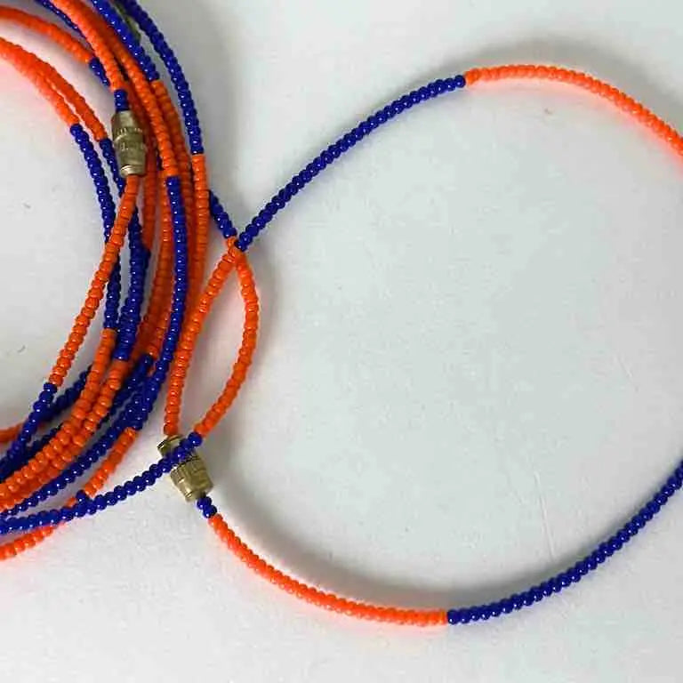 Single strand, 2- color tiny bead bracelet