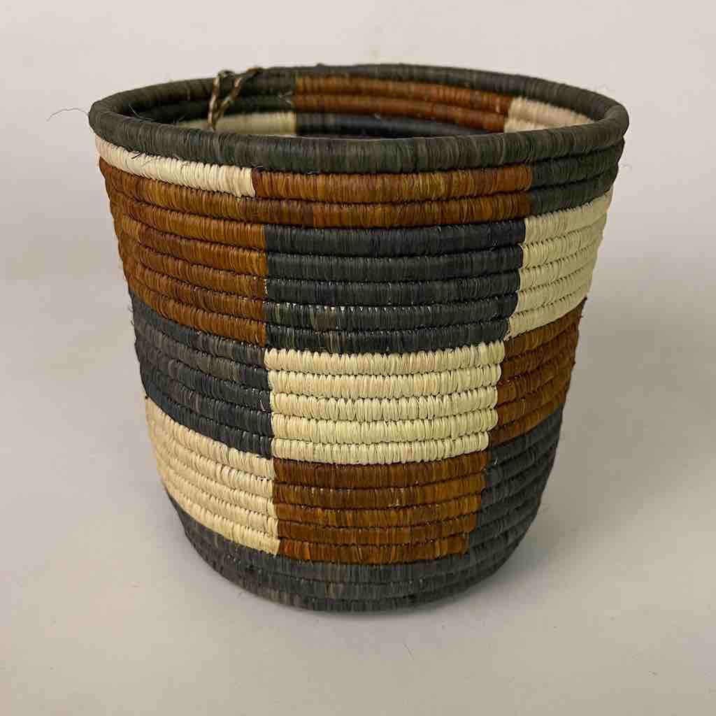 5x5 1/2” large checkerboard Batwa basket