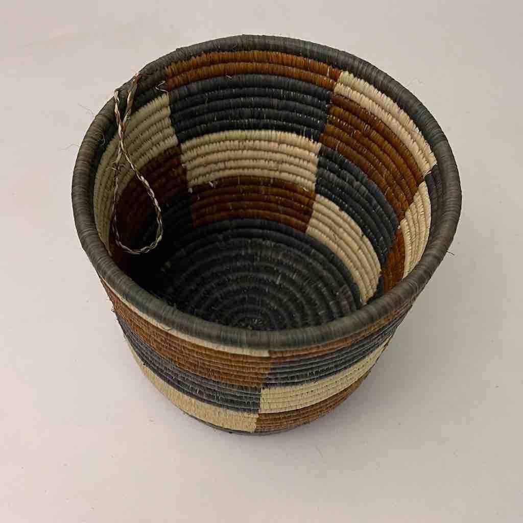 5x5 1/2” large checkerboard Batwa basket