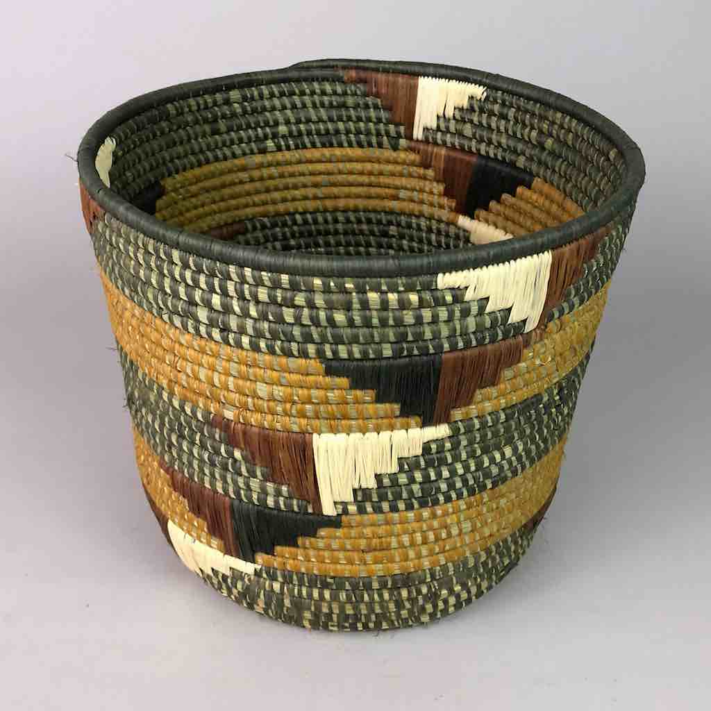 Large Batwa basket