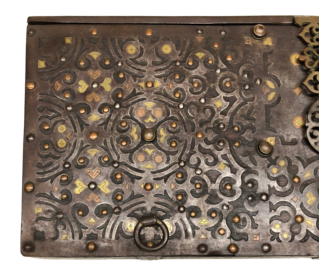 Antique Tuareg Mauritanian Travel Chest with Lock & Key - Niger Bend