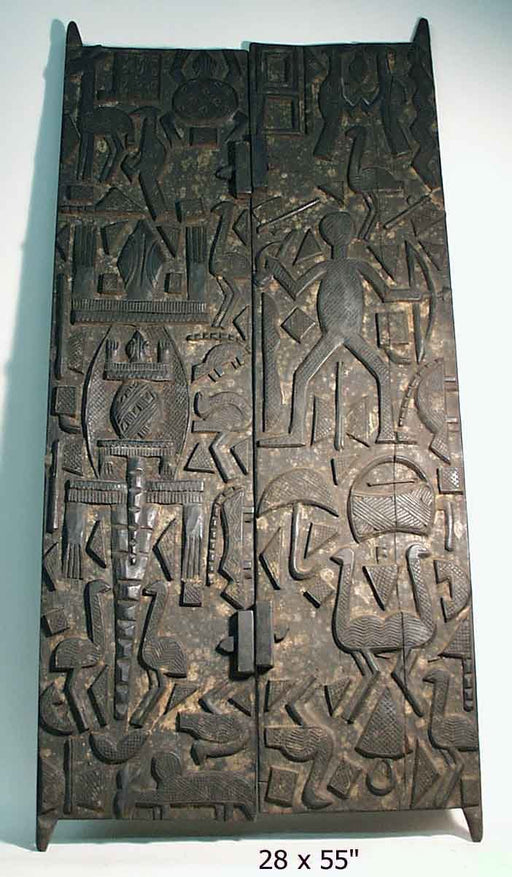 Full size, center-opening Akan door