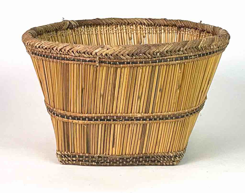 Natural Straw Mossi Traditional Basket Medium - Burkina Faso | 13.5" x 8"