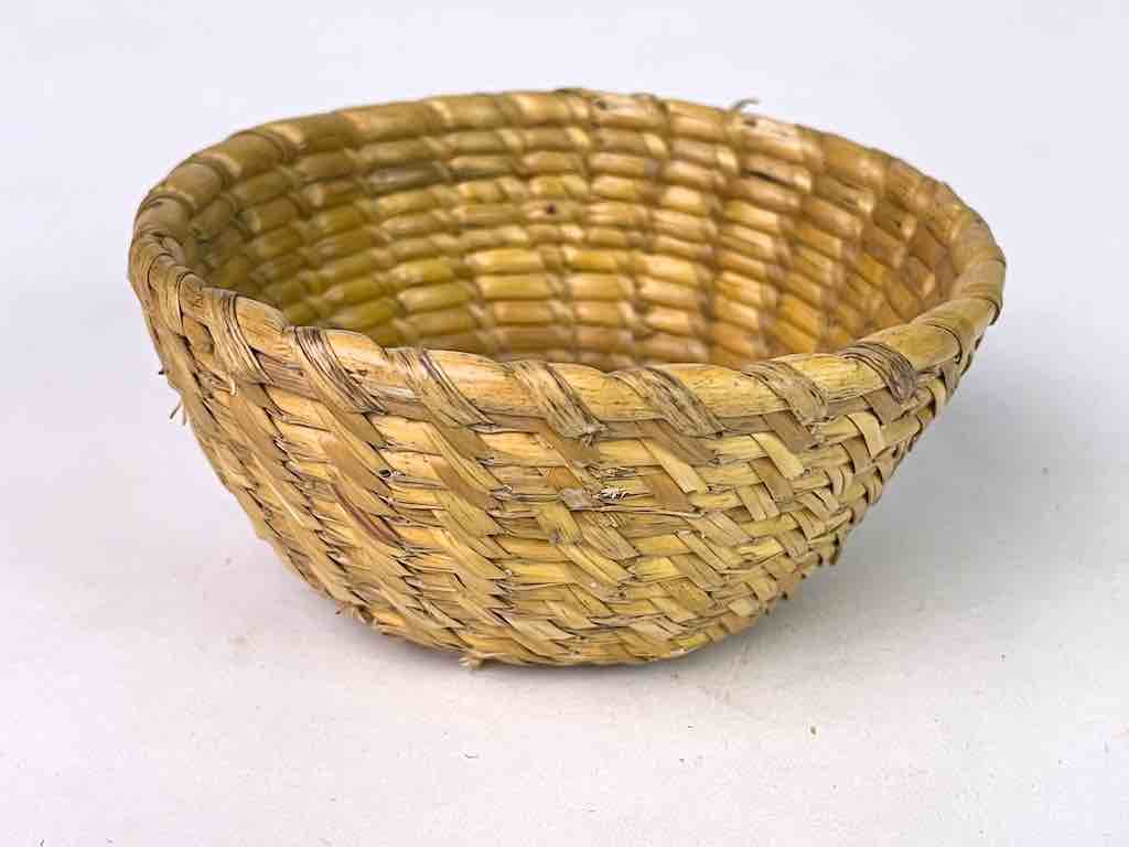 Smallest sorghum stalk basket - Burkina Faso