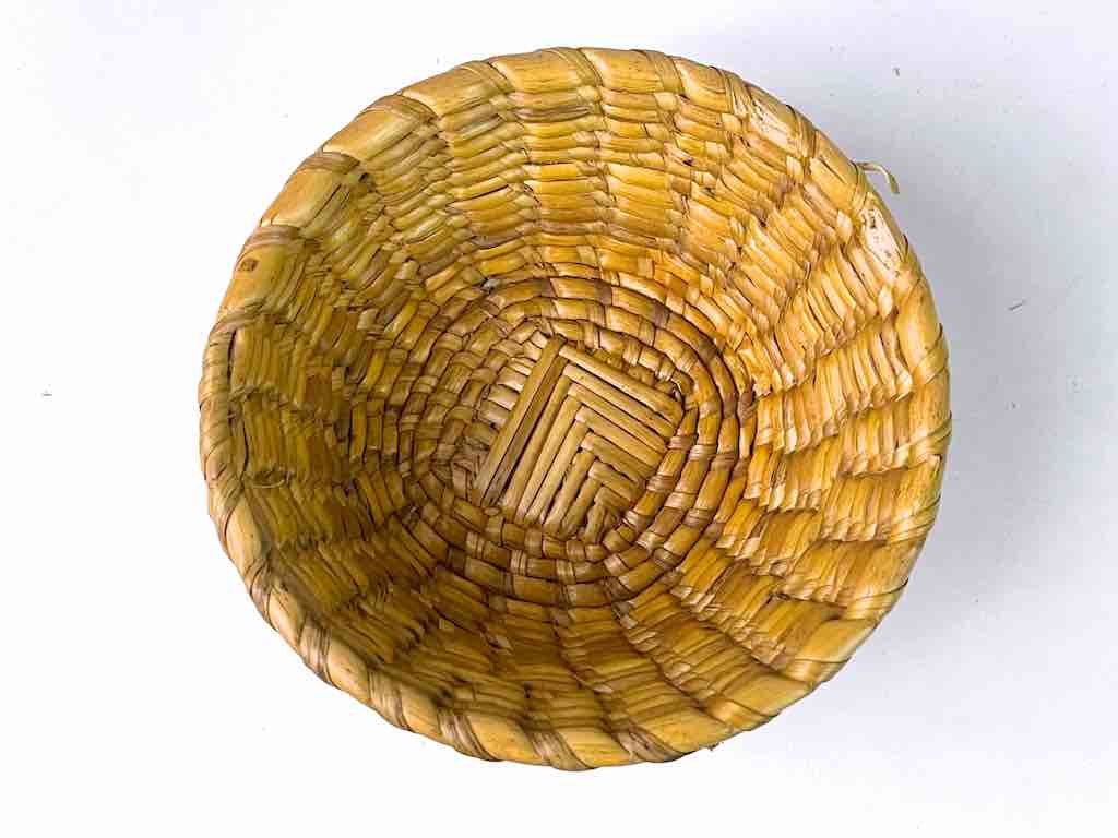 Smallest sorghum stalk basket - Burkina Faso