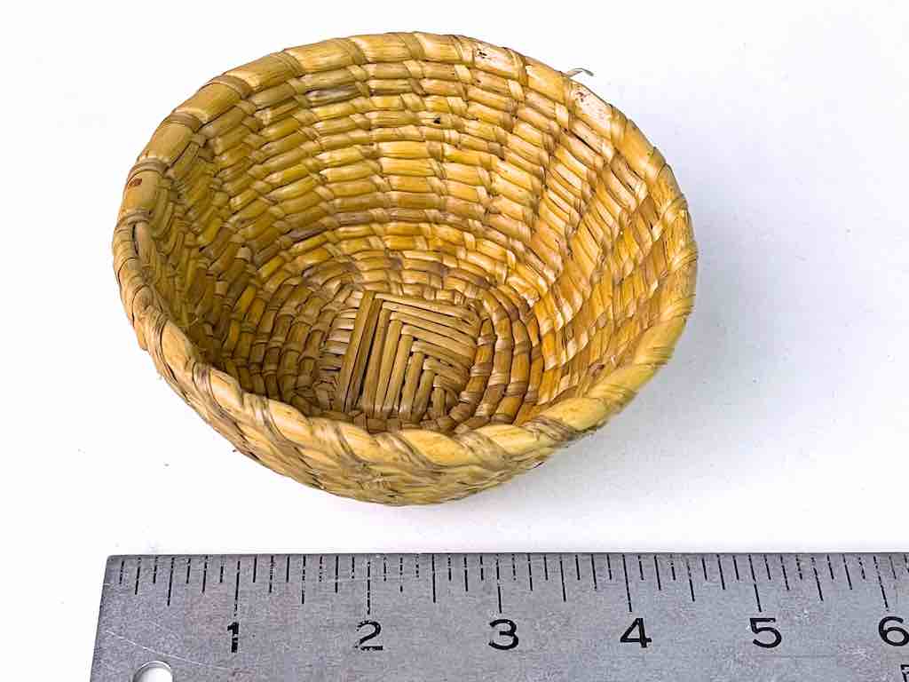 Smallest sorghum stalk basket - Burkina Faso