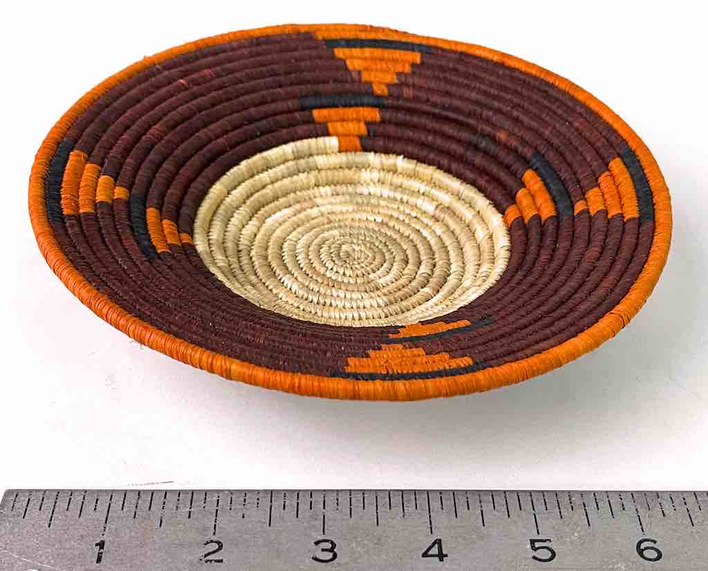 Small Thin Coil Handwoven Rwenzori Raffia Shallow Basket/Bowl | 7"