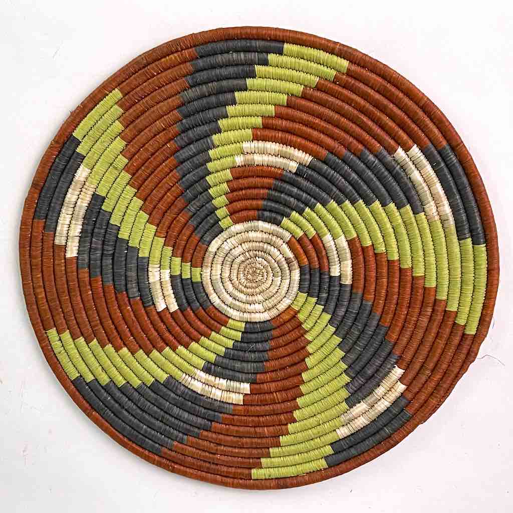 Medium Handwoven Rwenzori Raffia Basket/Plate | 11"