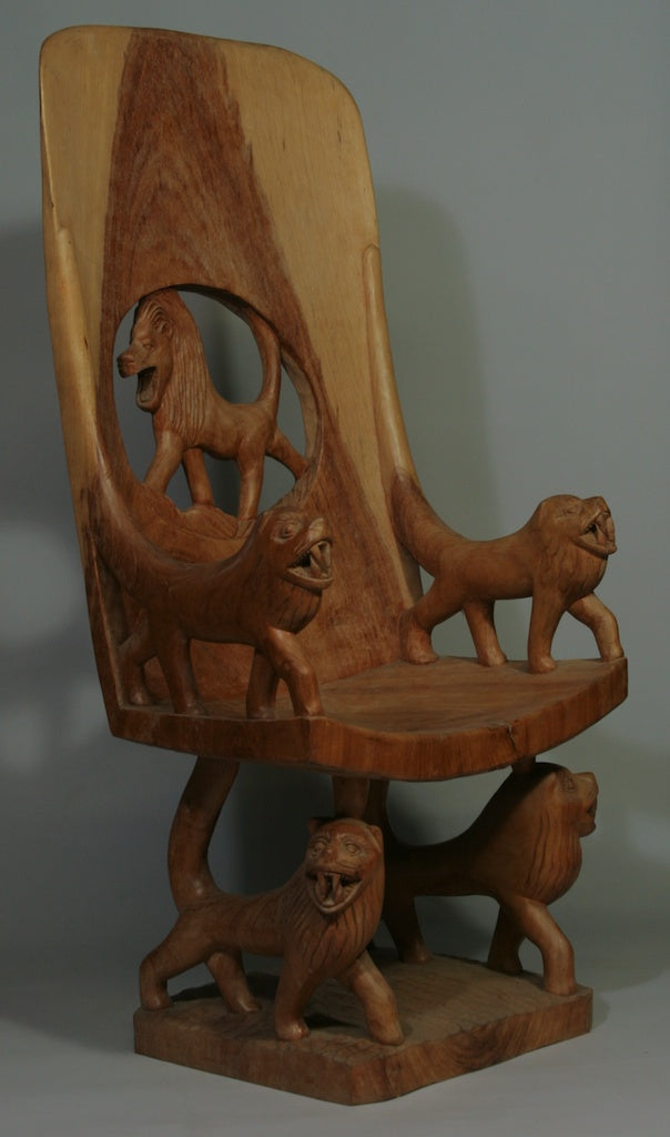 Lion motif chair – tall back