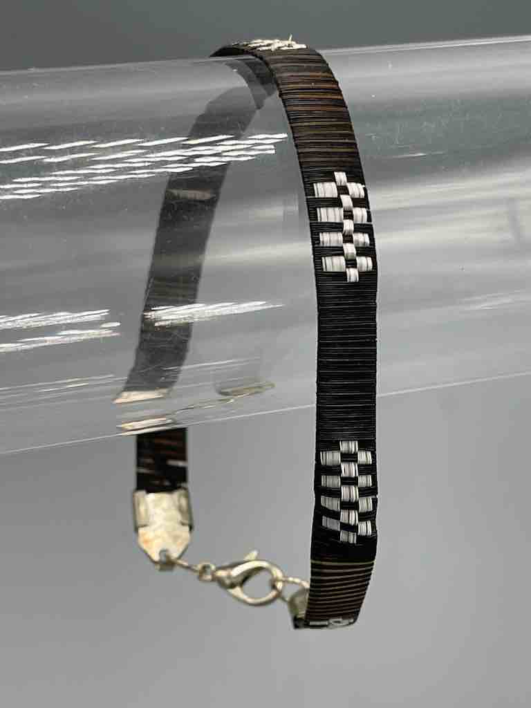 Finest Quality Horsehair Flat Metal Clasp Bracelet - Chile