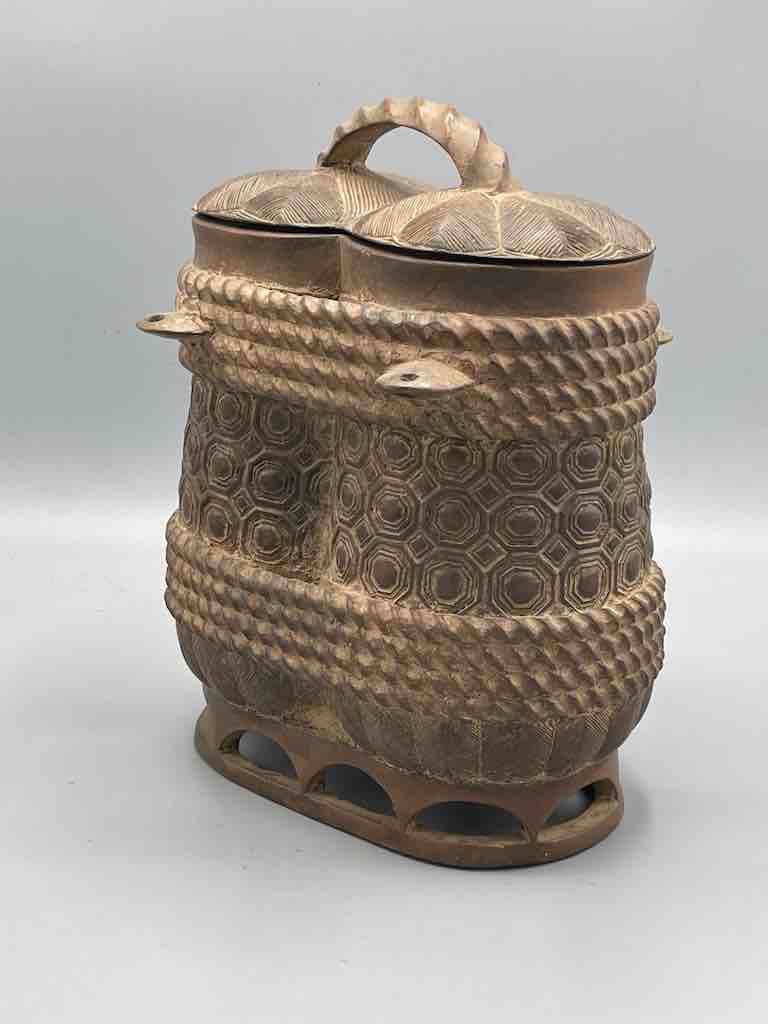 Double Pineapple Design Baule Mouse Oracle Container/Statue | 11"