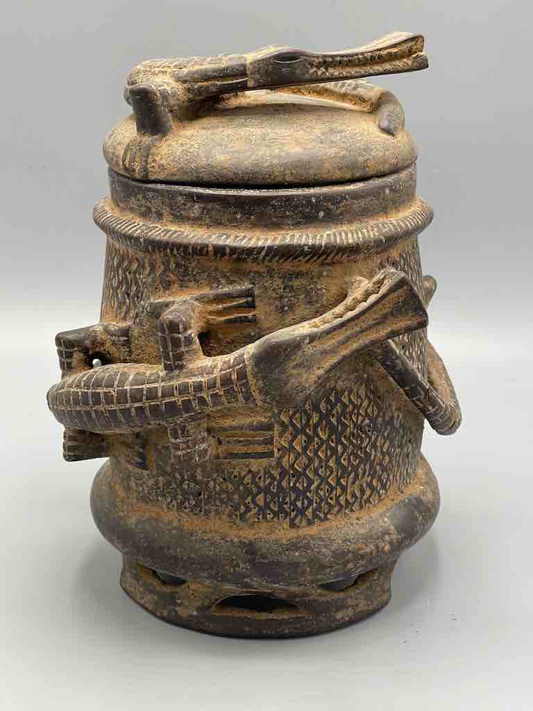 Multiple Crocodile Design Baule Mouse Oracle Container/Statue | 10"