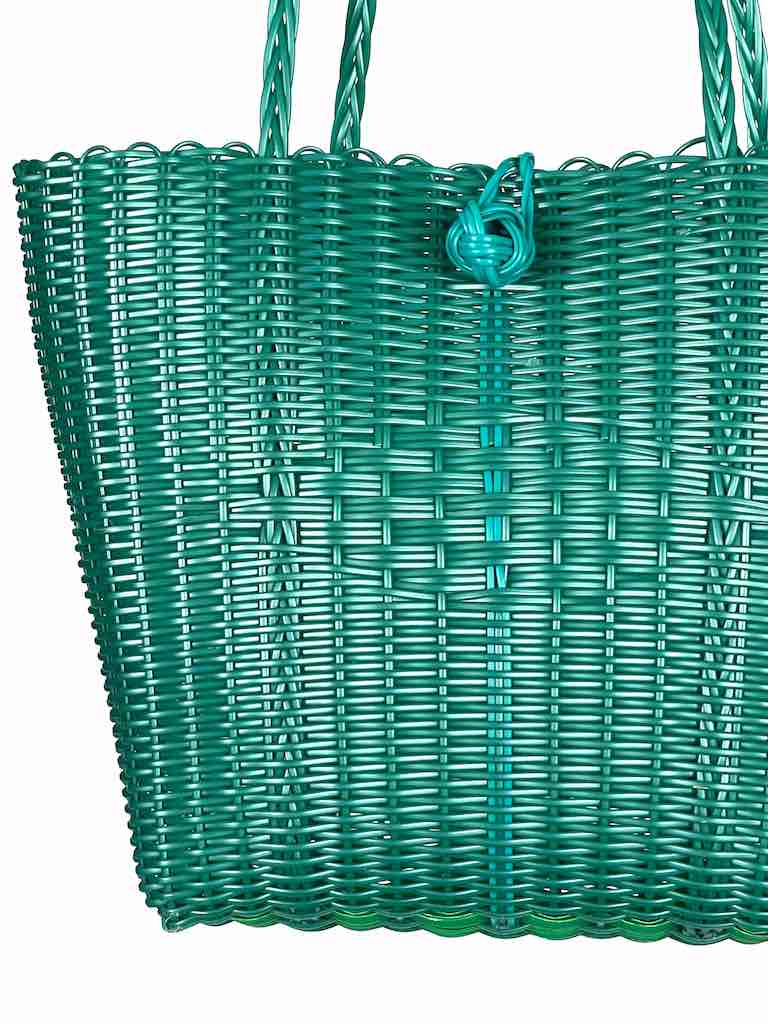 Deep Woven Recyclyed Plastic tote with closure - El Salvador