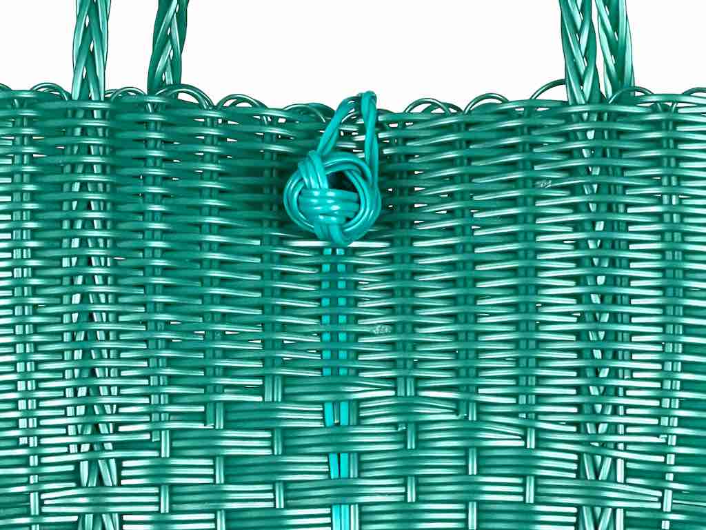 Deep Woven Recyclyed Plastic tote with closure - El Salvador