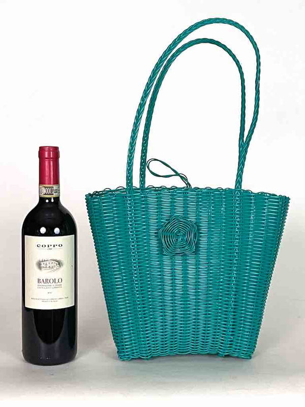 Deep Woven Recyclyed Plastic tote with closure - El Salvador