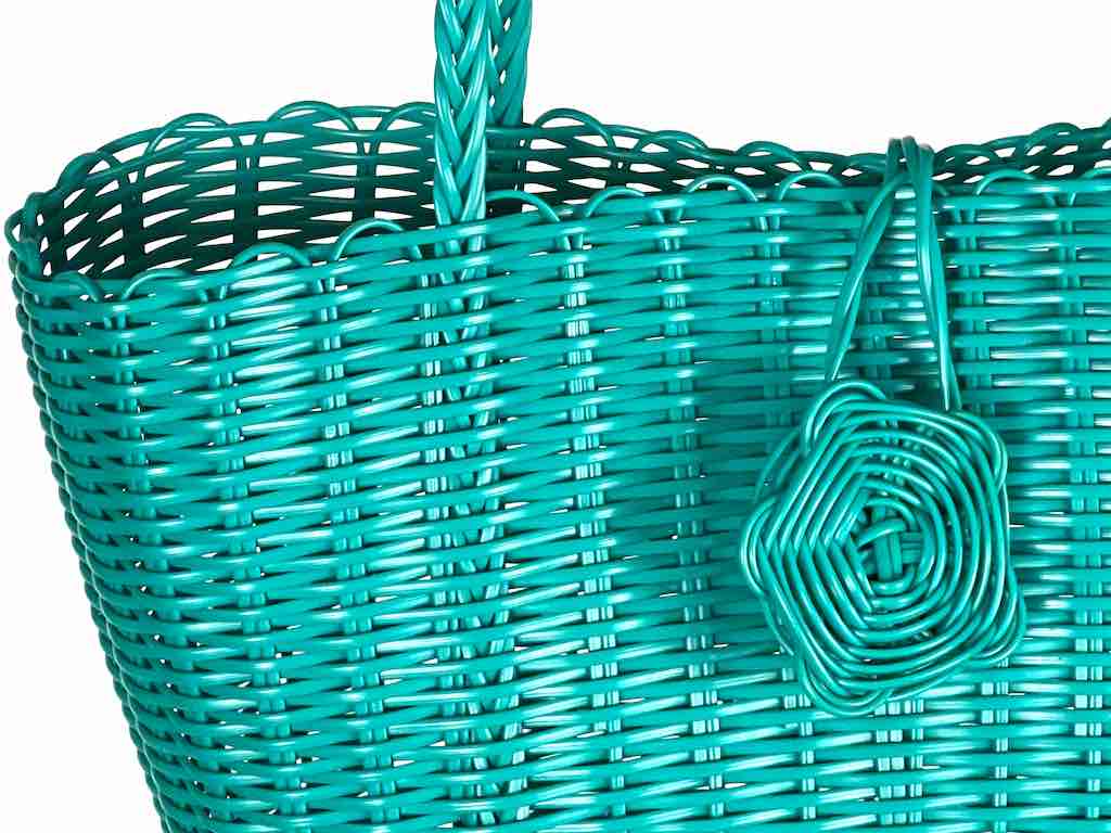 Deep Woven Recyclyed Plastic tote with closure - El Salvador
