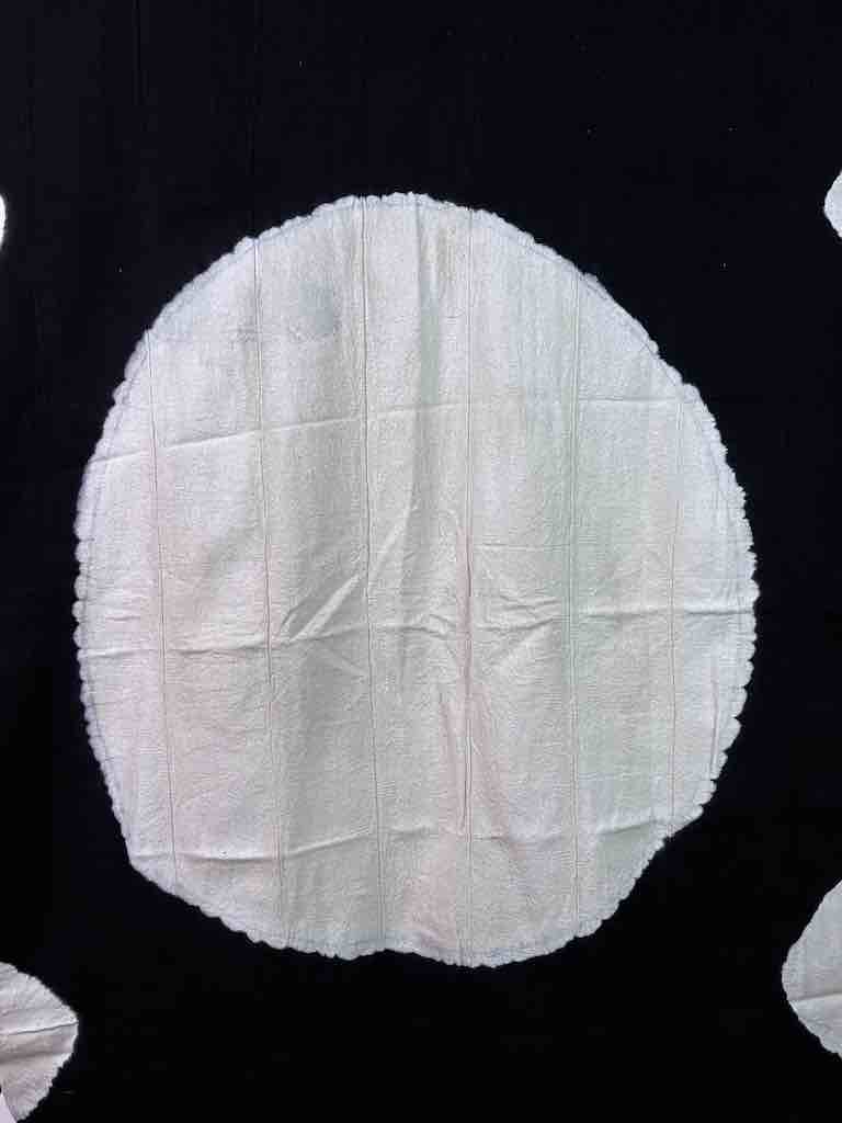 Tiv Textile - Large Circle Four Small Dots Design
