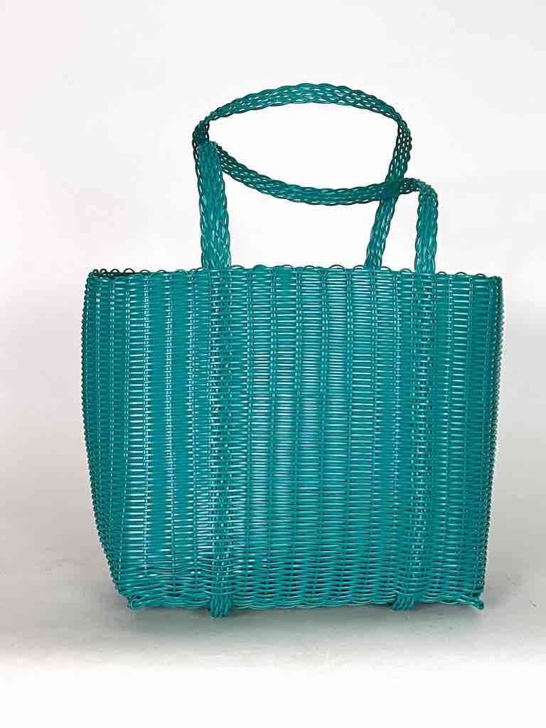 Medium Deep Woven Recyclyed Plastic High Capacity Handbag - El Salvador