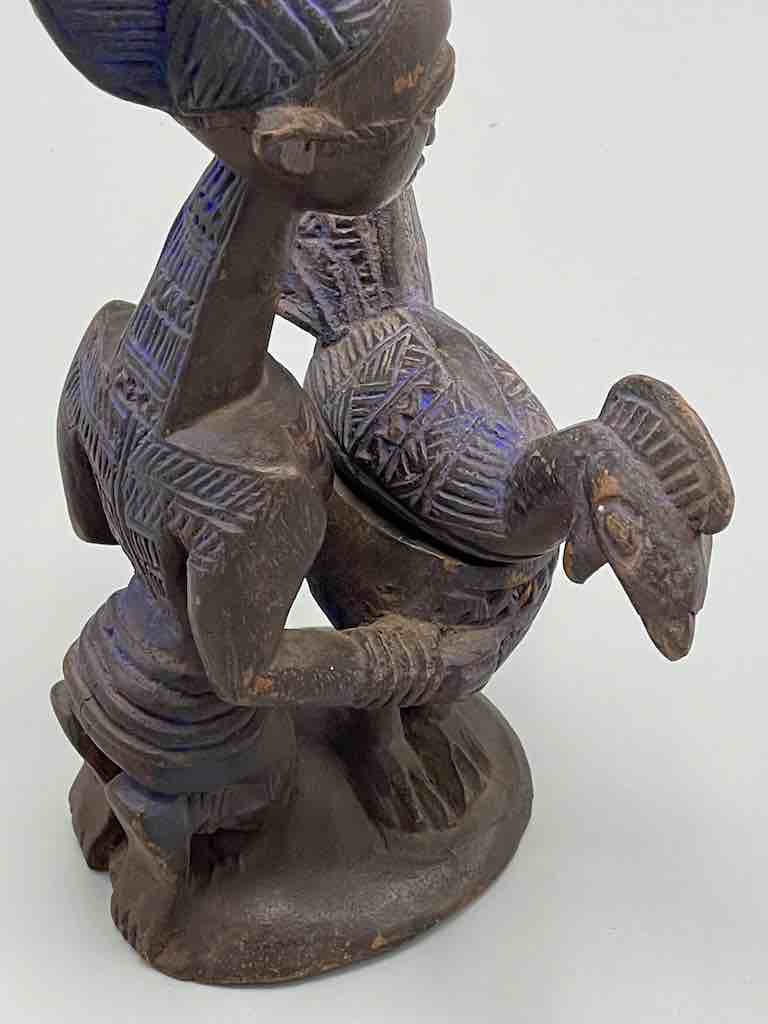 Small Yoruba Woman Figure Holding a Chicken Aguere Ifa - Nigeria