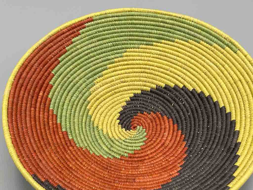 Finest Quality Handwoven Batoro Raffia Basket/Bowl | 9"