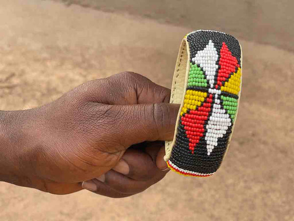 Flower Design Wide Beaded Leather Bracelet - Mali