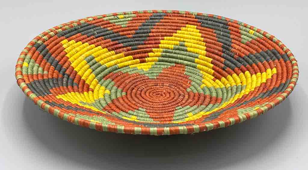 Finest Quality Handwoven Batoro Raffia Basket/Bowl | 9"