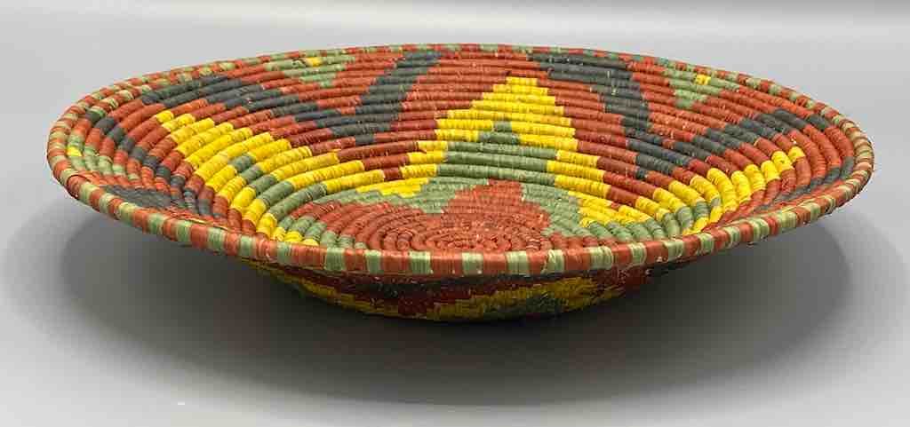 Finest Quality Handwoven Batoro Raffia Basket/Bowl | 9"