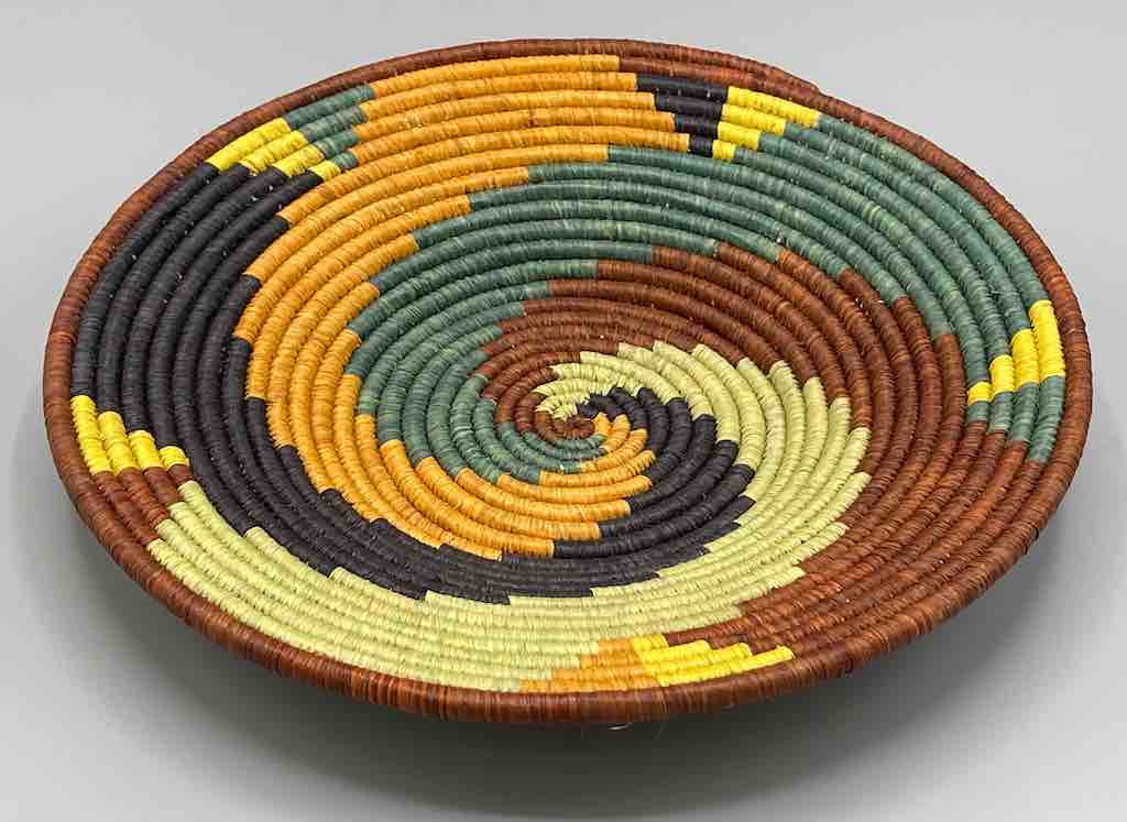 Finest Quality Handwoven Batoro Raffia Basket/Bowl | 7"