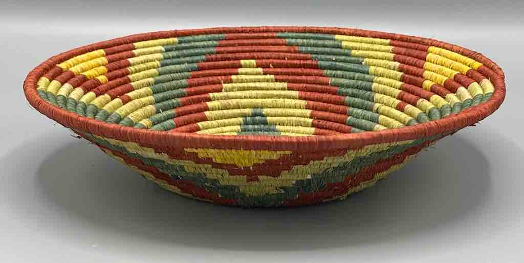 Finest Quality Handwoven Batoro Raffia Basket/Bowl | 9"