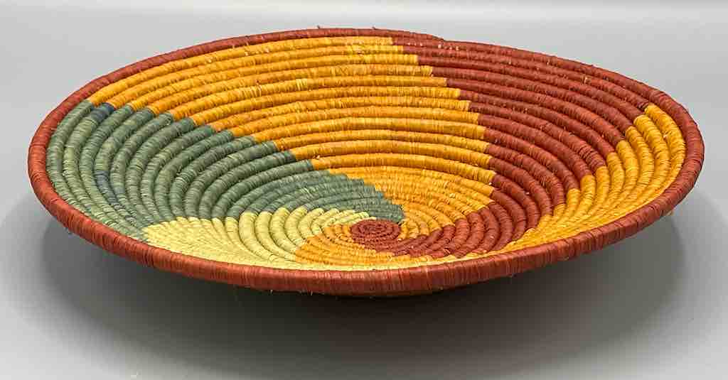 Finest Quality Handwoven Batoro Raffia Basket/Bowl | 9"