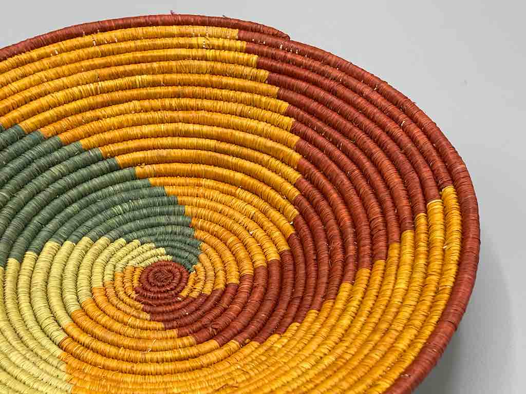 Finest Quality Handwoven Batoro Raffia Basket/Bowl | 9"