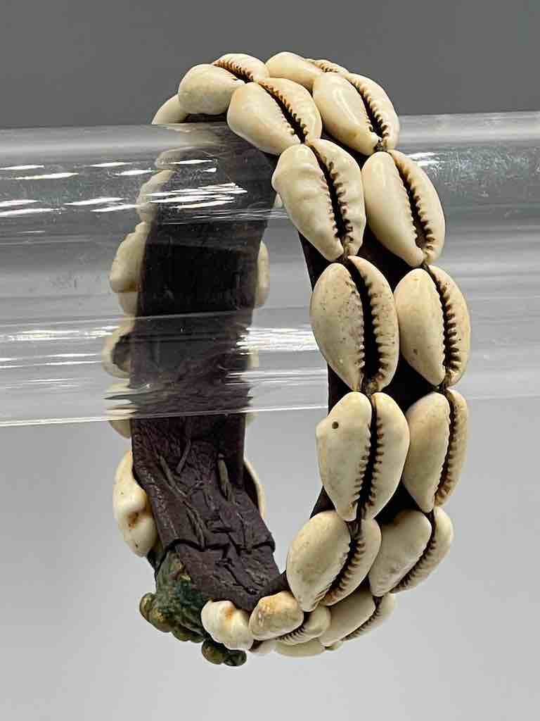 Double Line Cowrie Shell Vintage Gold Weight Bangle - Mali