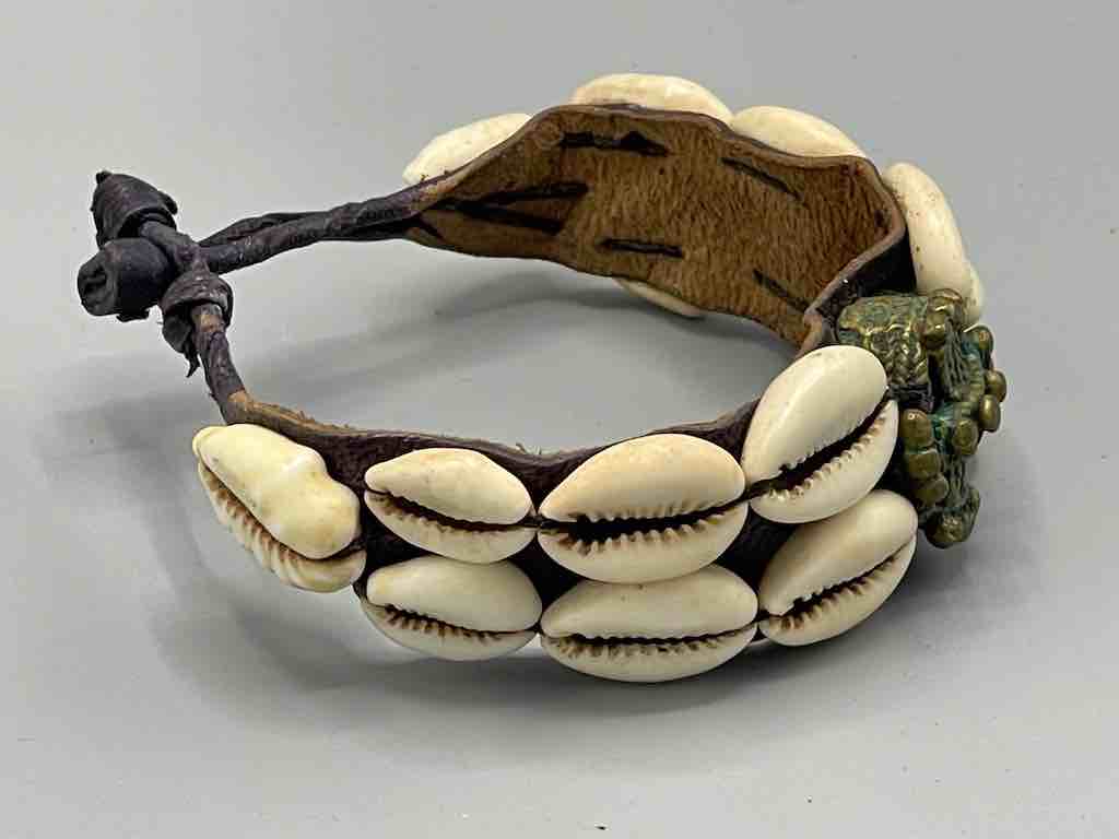 Double Line Cowrie Shell Vintage Gold Weight Bracelet - Mali