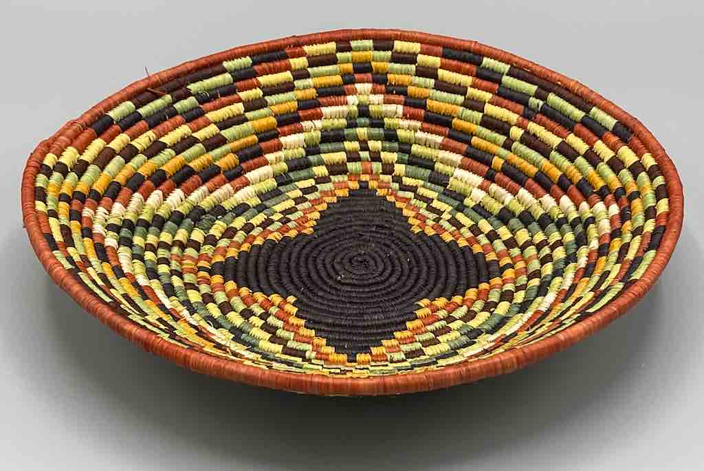 Finest Quality Handwoven Batoro Raffia Basket/Bowl | 9"