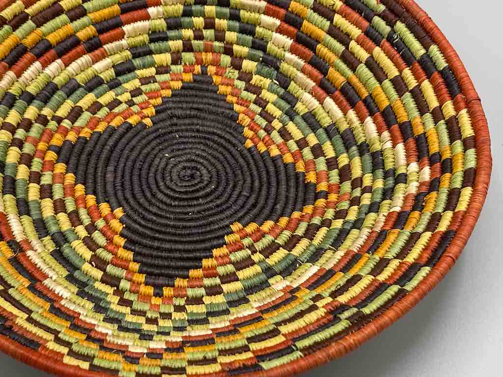 Finest Quality Handwoven Batoro Raffia Basket/Bowl | 9"