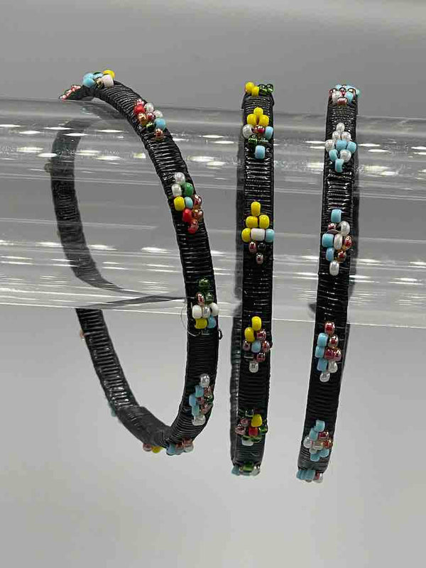 Narrow Black Beaded Wound Plastic Thread Bracelet - Mali