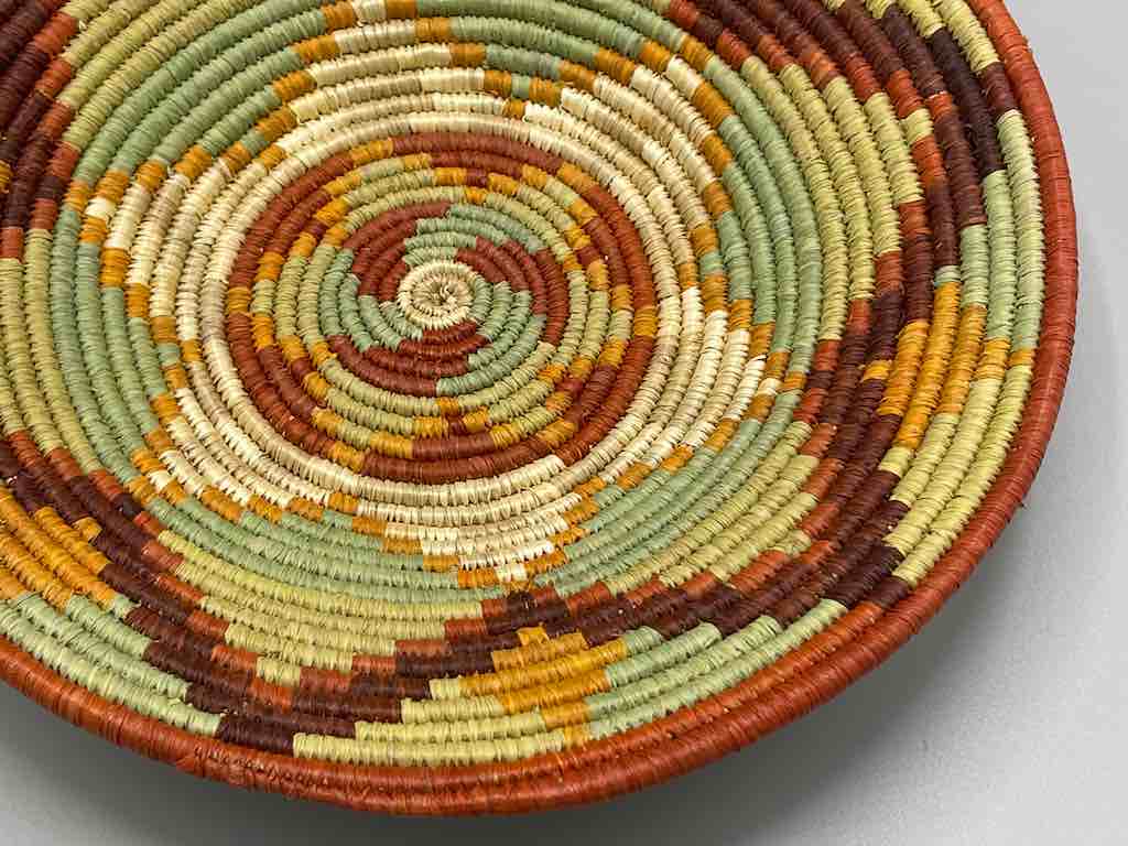 Finest Quality Handwoven Batoro Raffia Basket/Bowl | 9"